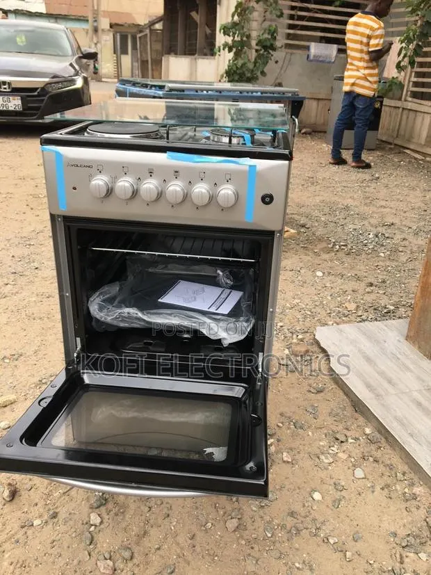 Volcano 2x2 Stainless Steel Gas Cooker With Oven Space · Photo 1