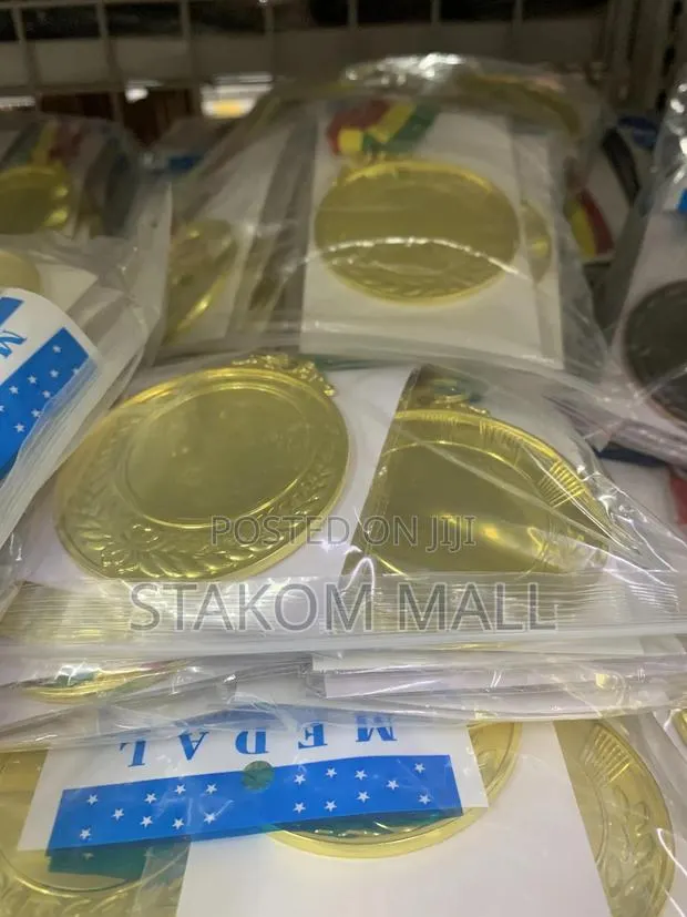 Medals- Gold, Bronze and Bronze · Photo 1