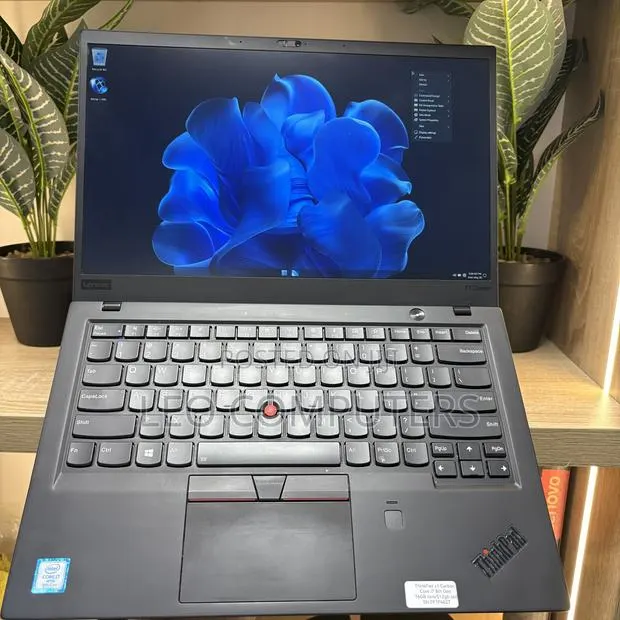 Laptop Lenovo ThinkPad X1 Carbon 16GB Intel Core i7 SSD 512GB · Photo 1