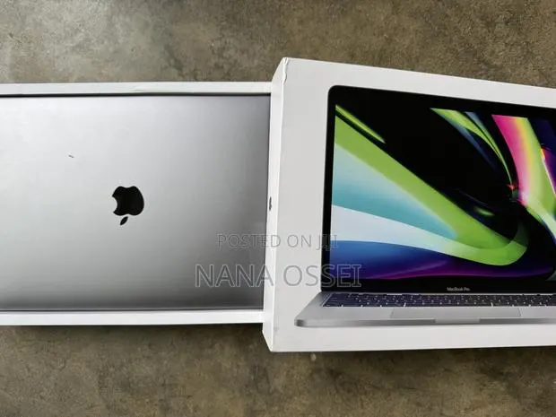 Laptop Apple MacBook Pro 2022 M2 8GB Apple M2 SSD 250GB · Photo 1