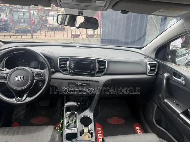 Kia Sportage LX AWD 2018 Black · Photo 1