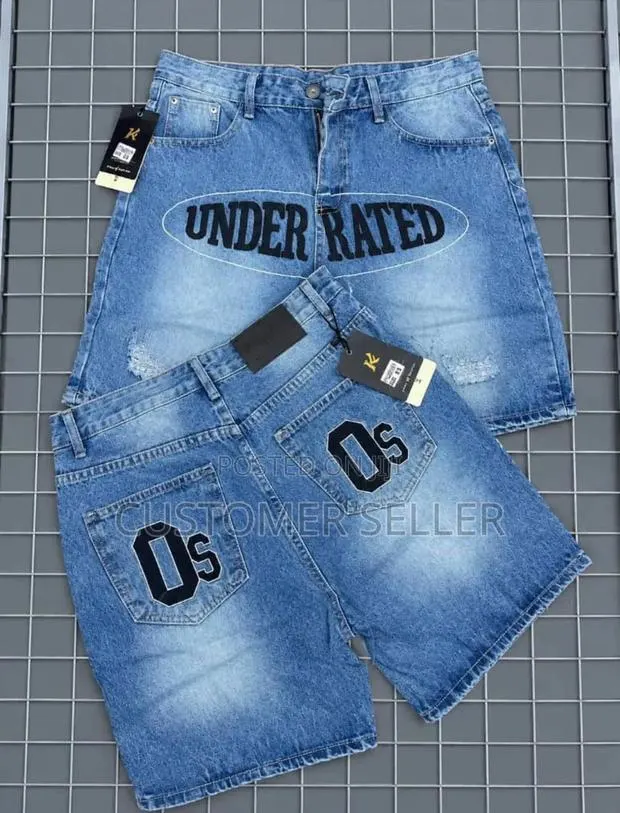 Jeans Short · Photo 1