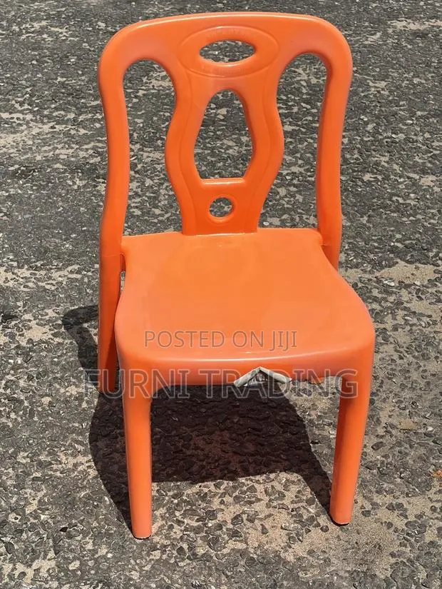 Children’s Study Chair · Photo 1