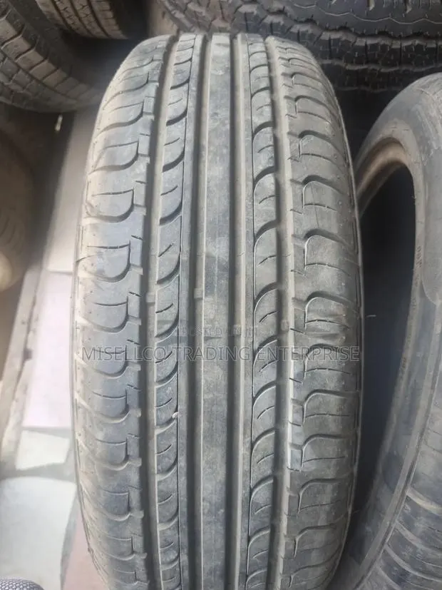195/65r15 Slightly Used · Photo 1