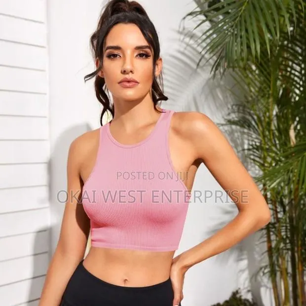 Chic Sporty Exposed Navel Vest - Your New Go-to for Versatile Style · Photo 3