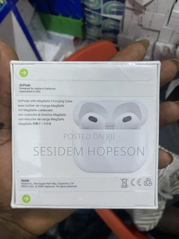Apple AirPods (3rd Generation) · Photo 1