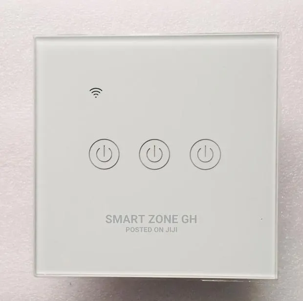 3 Gang Smart Switch Wifi · Photo 1
