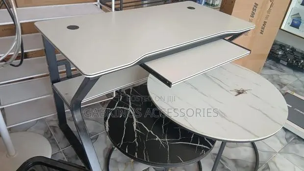 Quality Office /Study/Gaming Table Available · Photo 1