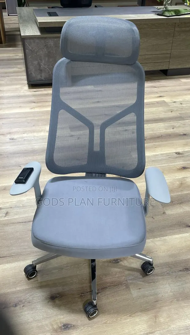 Office Chair 327a1 · Photo 1