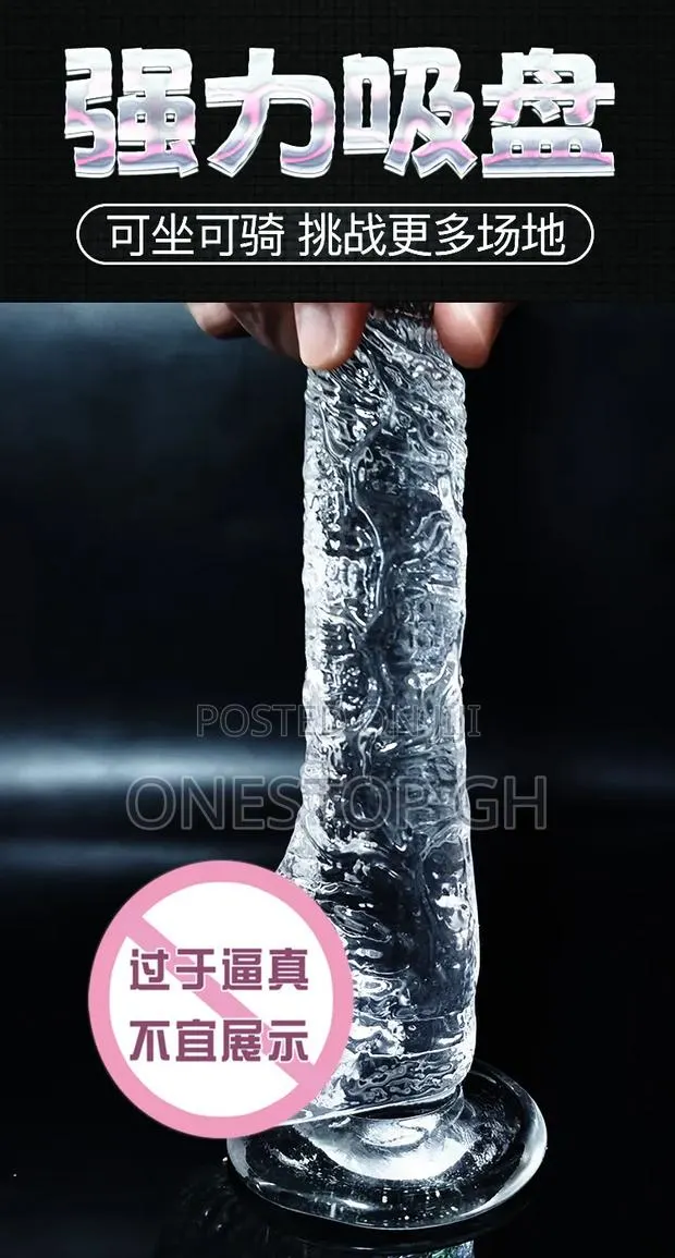 Transparent Realistic Dildo · Photo 1