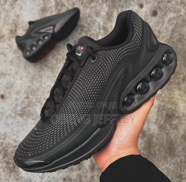 Original Nike Airmax DN All Black · Photo 1