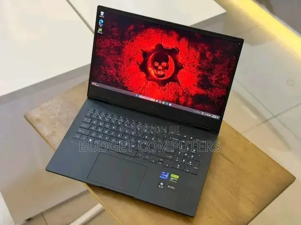 New Laptop HP Omen Transcend 14-fb0023dx 16GB Intel Core i7 SSD 1T · Photo 1