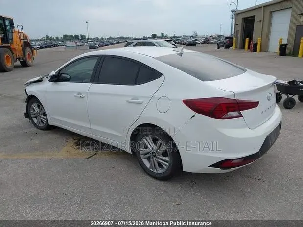 Hyundai Elantra Value Edition 2019 White · Photo 5