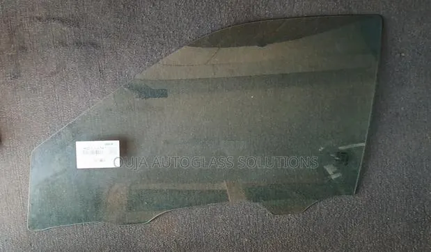 2018 Mitsubishi Eclipse Cross Front Left Door Glass Available · Photo 1