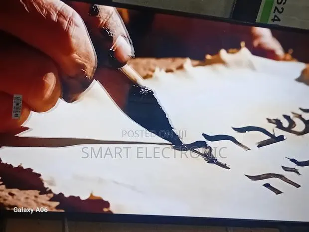 Samsung 43” Crystal Uhd Tv With Rich Sound Clear Images · Photo 1