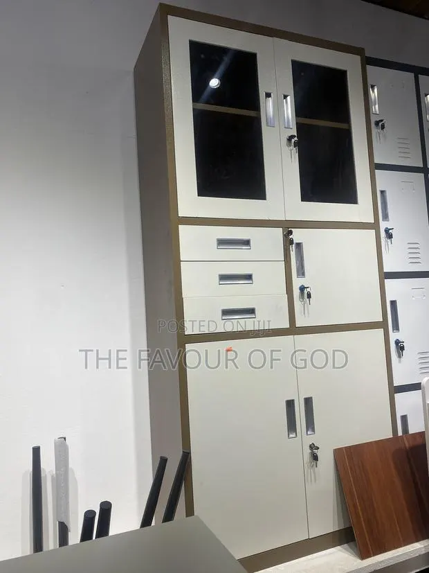 A Well Made Heavy Cabinet With Safe · Photo 1