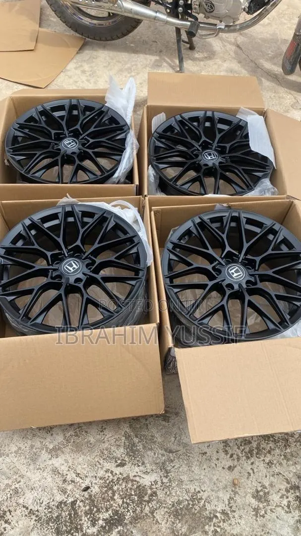 Honda Rim 17 Black Available as Seen · Photo 1
