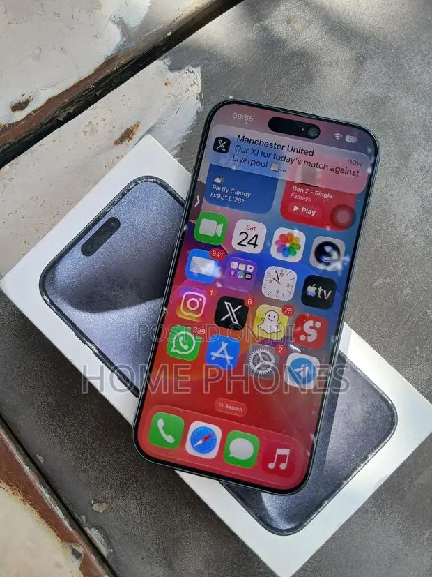 Apple iPhone 15 Pro 128 GB Blue · Photo 1