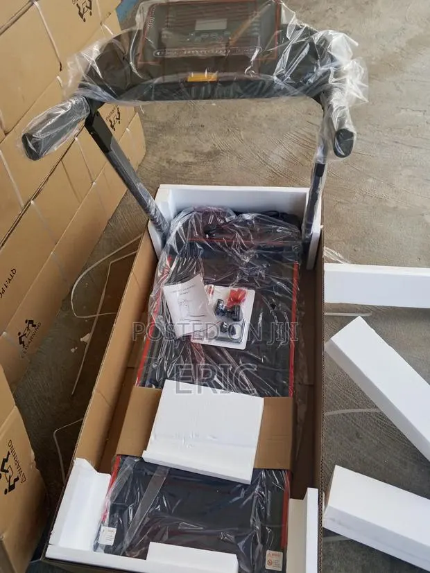 Motorized Threadmill · Photo 1