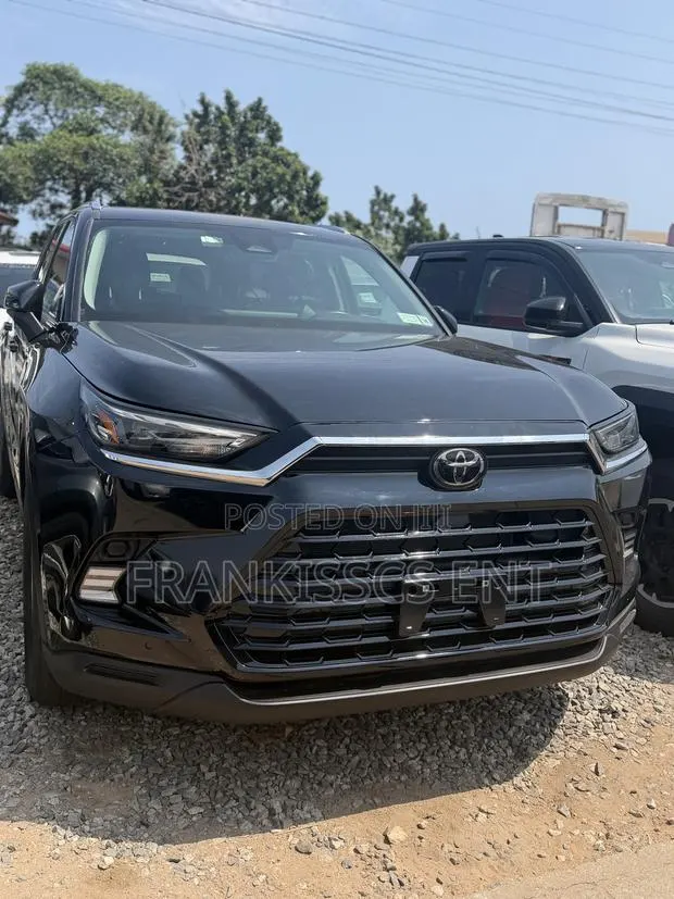 Toyota Grand Highlander XLE 2025 Black · Photo 1