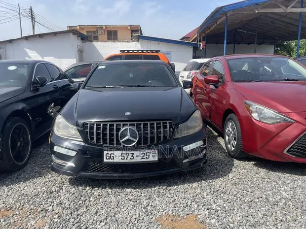 Mercedes-Benz C250 2014 Black · Photo 1