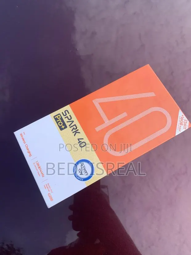 New Tecno Spark 40 Pro+ 256 GB Black · Photo 1