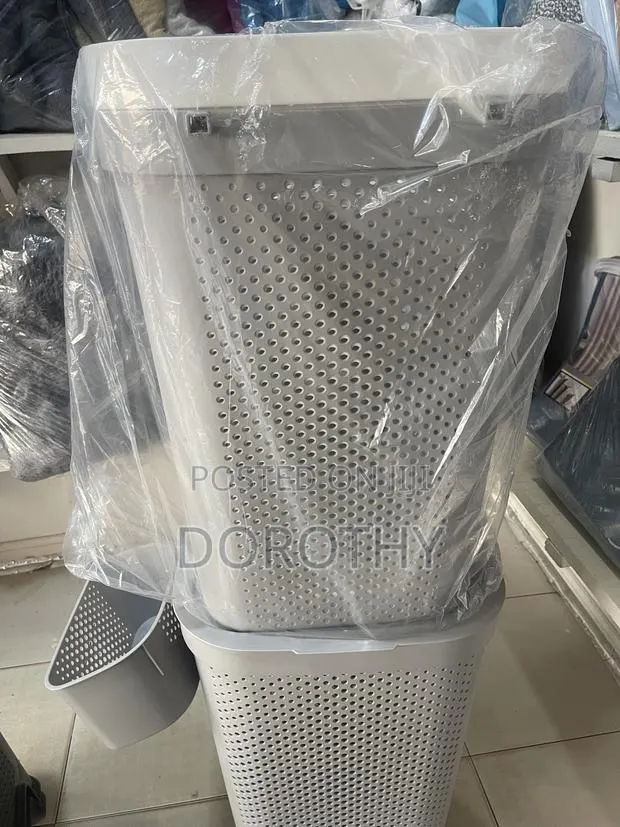 Luxurious Laundry Basket · Photo 1