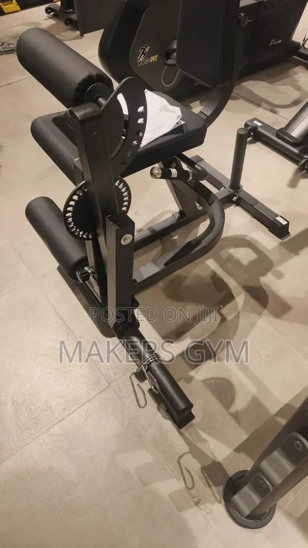 Leg Curl Extension Machine · Photo 4