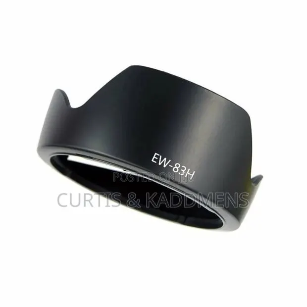 Canon 24-105 F4 Lens Hood · Photo 1