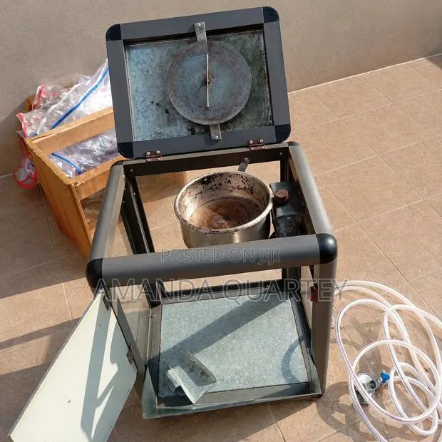 Fairly Used Popcorn Machine for Sale · Photo 3