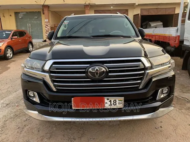 Toyota Land Cruiser for Rent · Photo 1