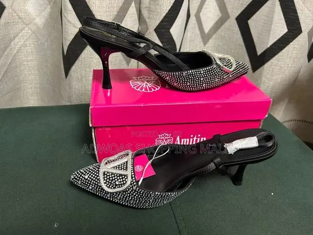 Black Shoes · Photo 1