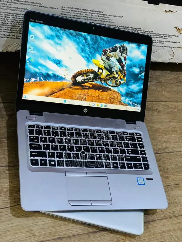 Laptop HP EliteBook 840 G4 8GB Intel Core I5 SSD 256GB · Photo 1