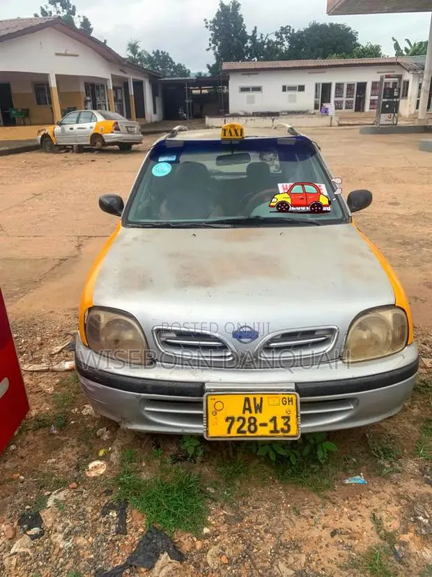 Nissan Micra 2007 Silver · Photo 1
