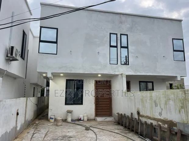 3bdrm Duplex in East Legon Hills for sale · Photo 1
