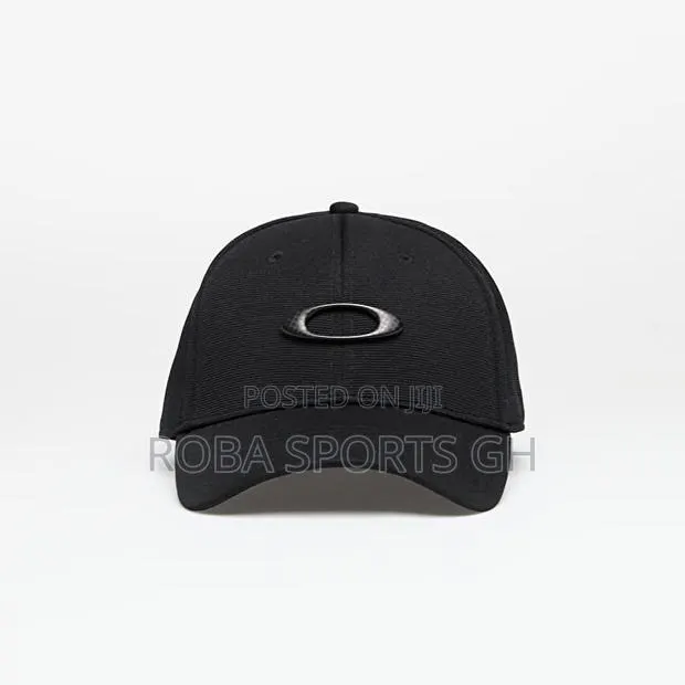Oakley Cap