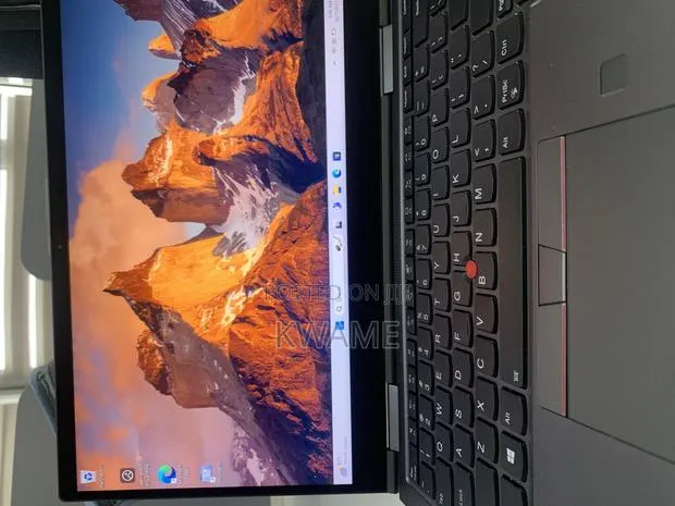 Laptop Lenovo ThinkPad X1 Yoga 16GB Intel Core i5 SSD 256GB · Photo 2