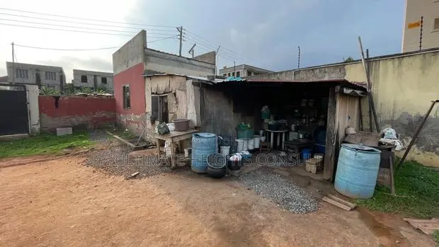 6 Plots of Land for Sale at Oyarifa · Photo 1