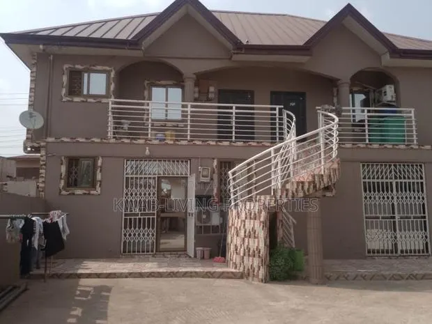 2bdrm Apartment in Commandos for rent · Photo 1