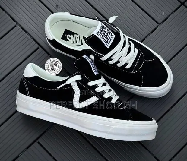 Vans Sneakers – Premium Quality | Stylish, Comfortable Durable · Photo 1
