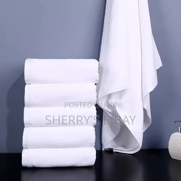 White Bath Towels · Photo 1