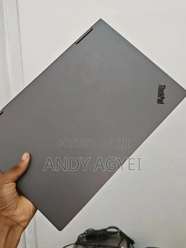 Laptop Lenovo ThinkPad X1 Yoga 16GB Intel Core i7 SSD 256GB · Photo 1