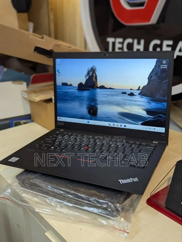 Laptop Lenovo ThinkPad T14s Gen 1 16GB Intel Core i7 SSD 512GB · Photo 1
