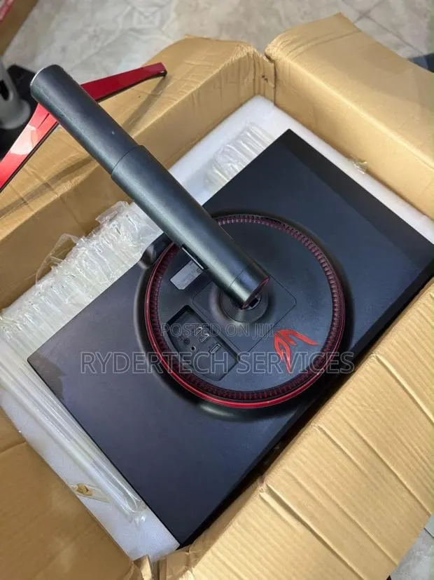 LG UltraGear Gaming Monitor · Photo 1
