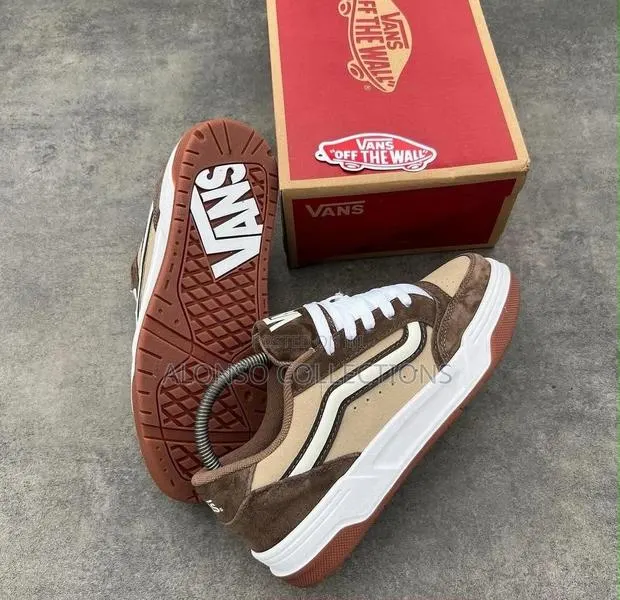 Vans Hylane · Photo 1