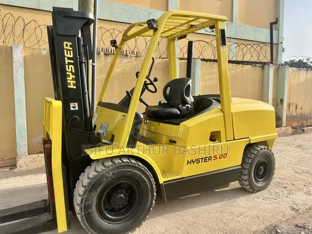 Forklift Rentals · Photo 1