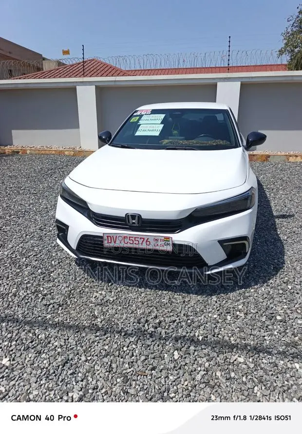 Honda Civic Sport 2022 White · Photo 1