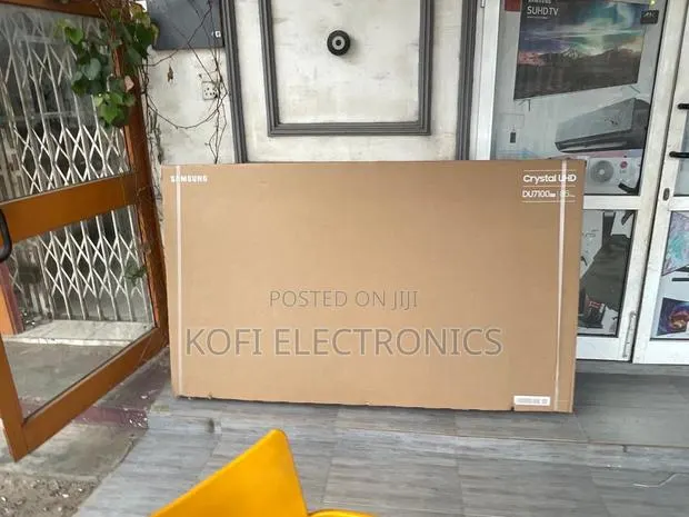 85” Samsung Crystal Uhd Supreme Elegance in Every Pixel · Photo 1