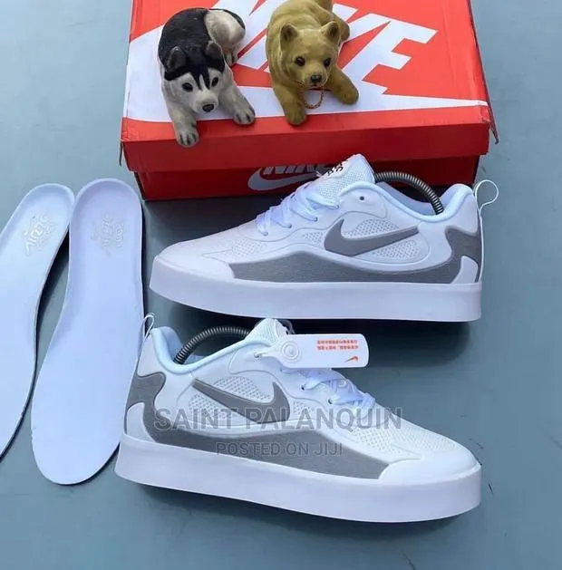 Nike Tiempo · Photo 1
