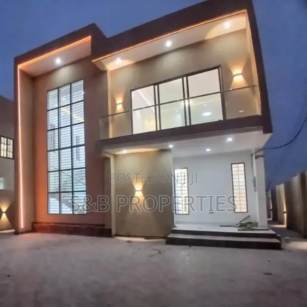 4bdrm House in Ashomang Estate for sale · Photo 1